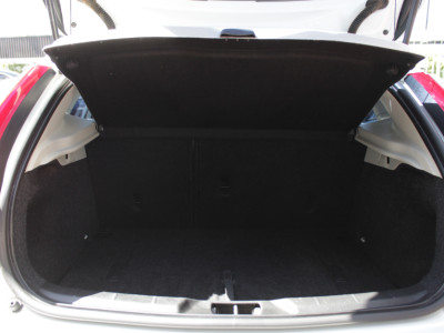 2016 Volvo V40