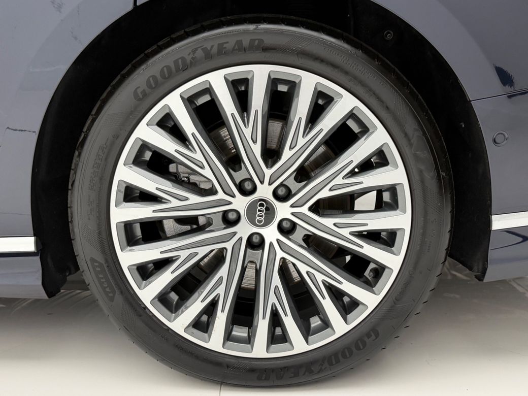 2023 Audi A8