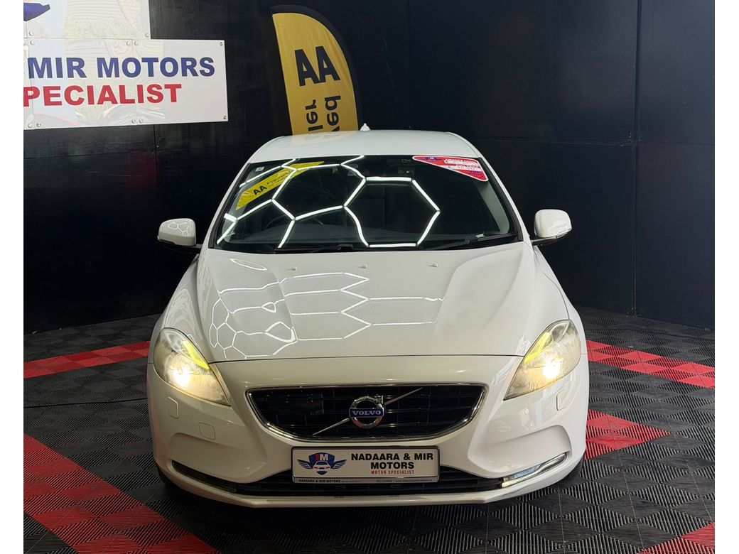 2015 Volvo V40