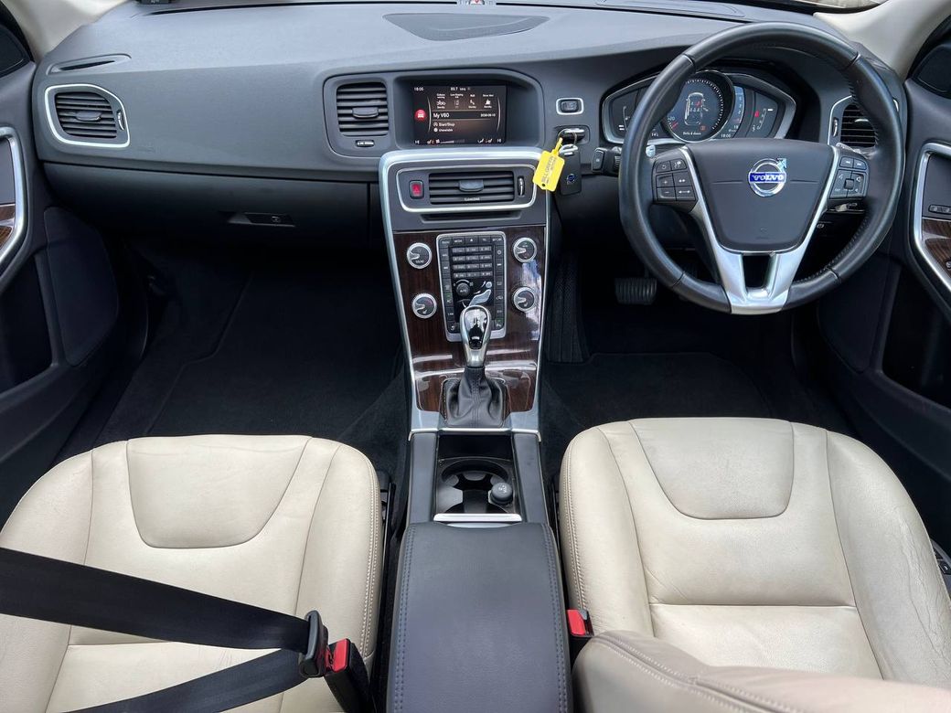 2017 Volvo V60