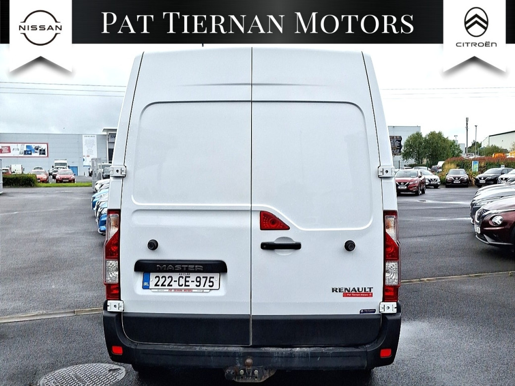 2022 Renault Master