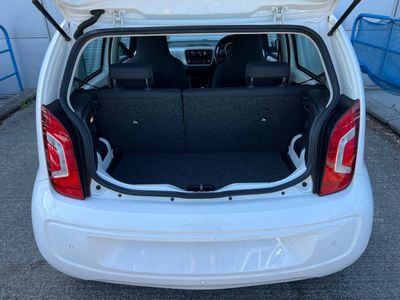 2016 Volkswagen up!