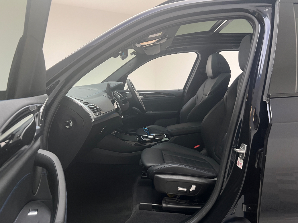 2022 BMW iX3