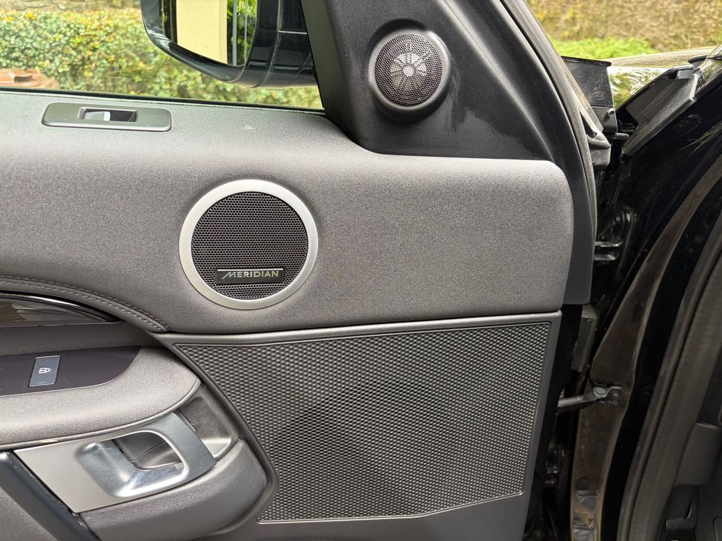 2023 Land Rover Discovery