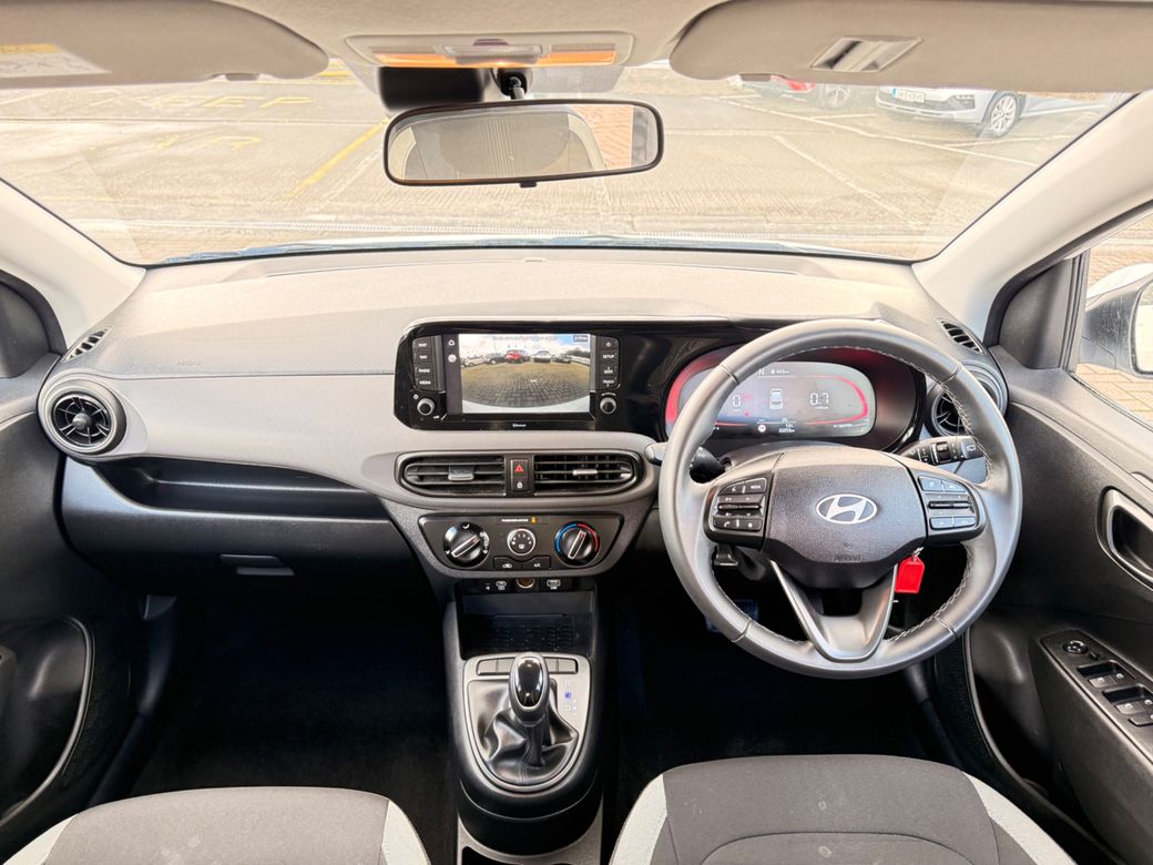 2025 Hyundai i10