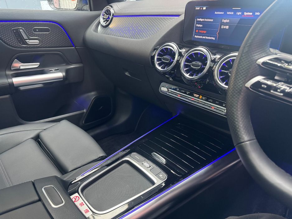 2025 Mercedes-Benz EQA