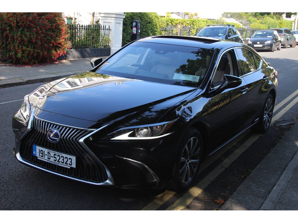 2019 Lexus ES 300h