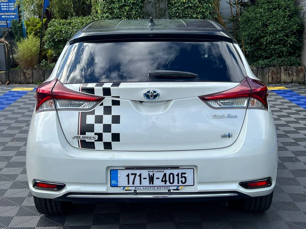 2017 Toyota Auris