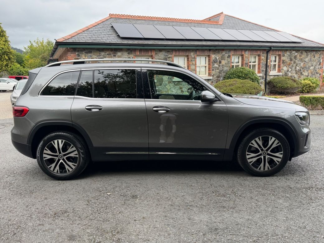 2024 Mercedes-Benz GLB Class