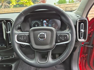 2020 Volvo XC40