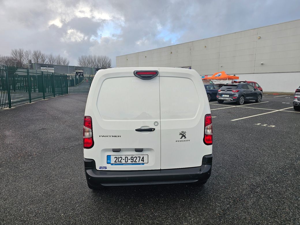 2021 Peugeot Partner