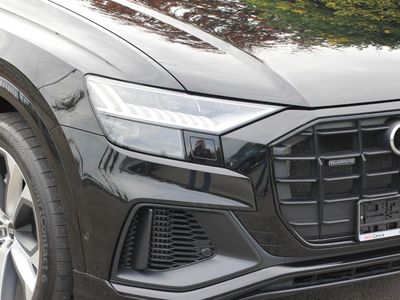 2023 Audi Q8