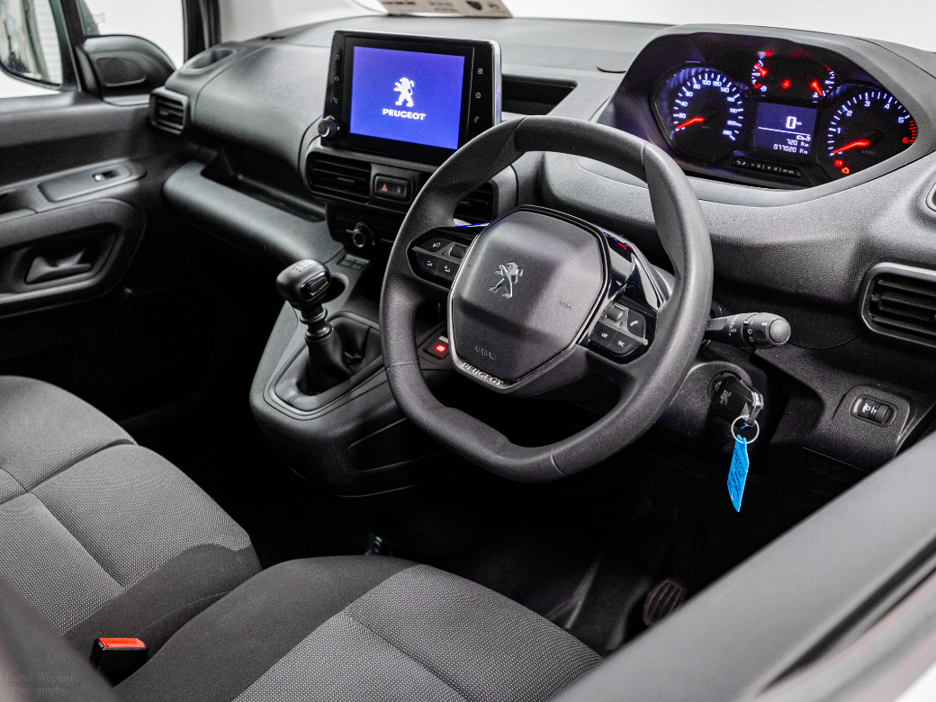 2023 Peugeot Partner