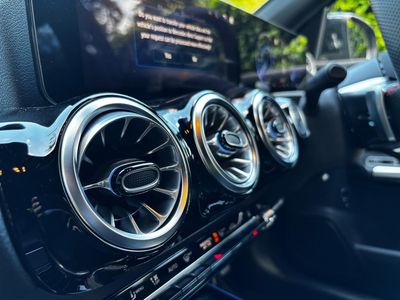 2025 Mercedes-Benz EQA