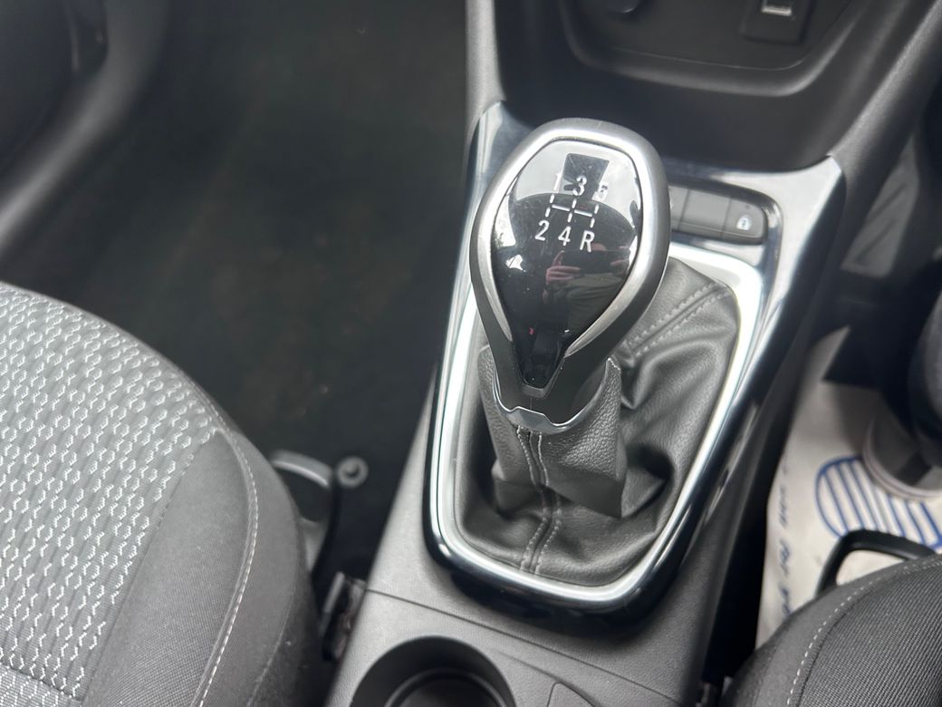 2021 Opel Crossland X