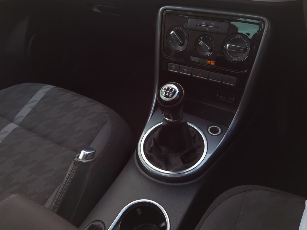 2017 Volkswagen Beetle