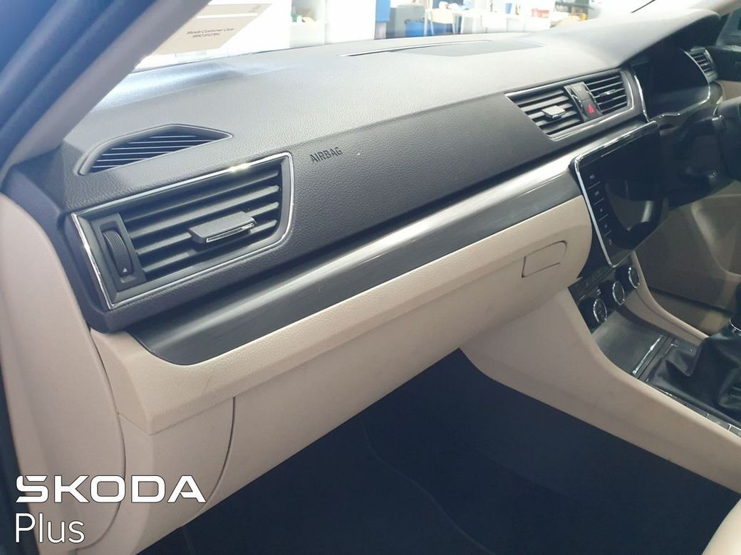 2023 Skoda Superb