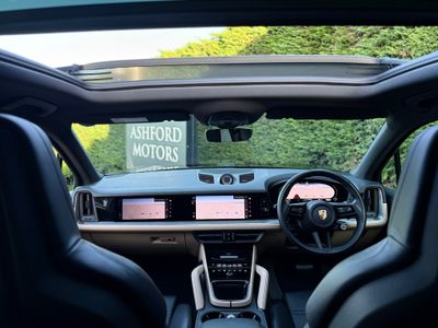 2023 Porsche Cayenne