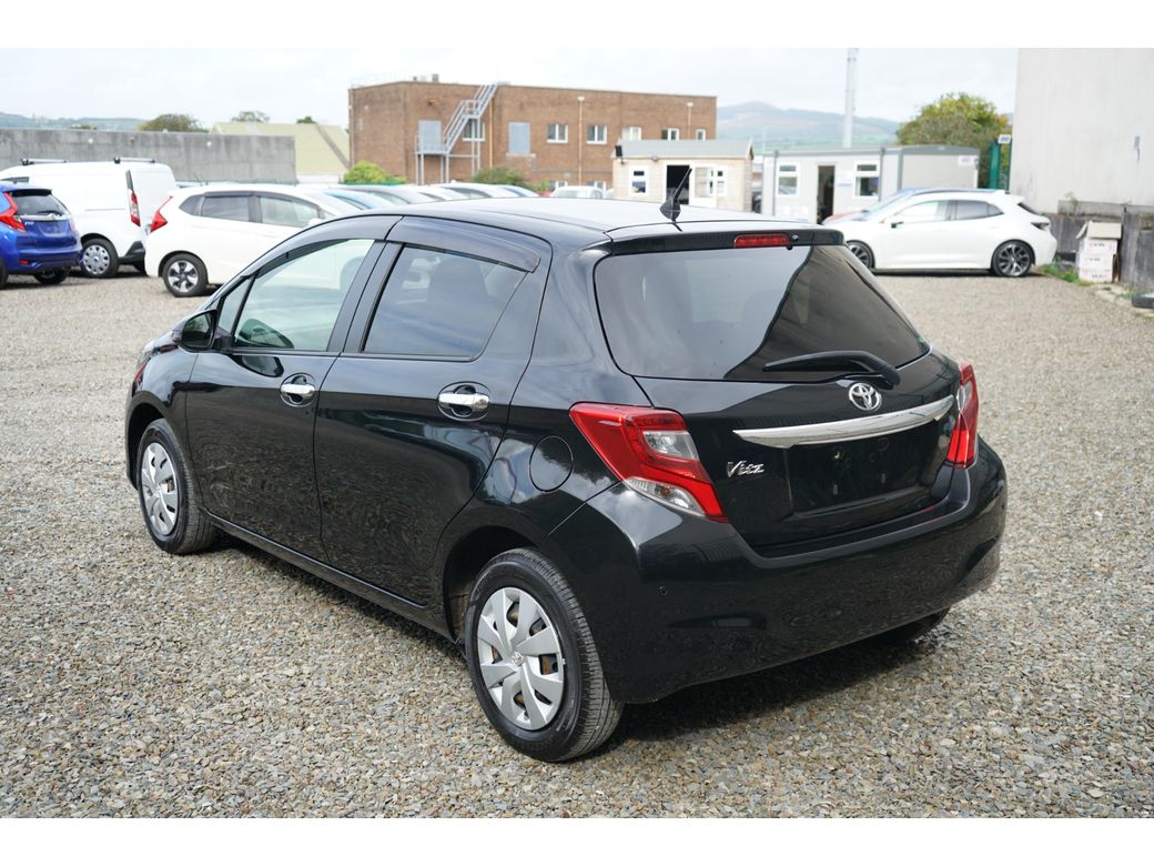 2016 Toyota Vitz