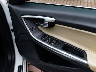 2018 Volvo V60