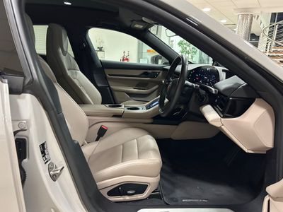 2022 Porsche Taycan