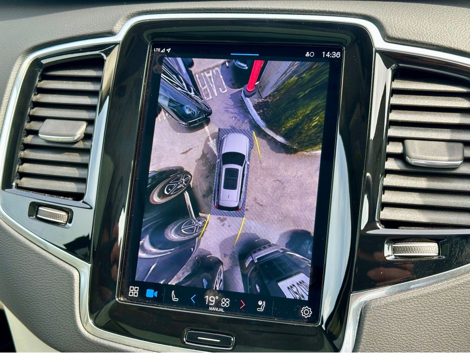 2022 Volvo XC90