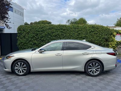 2021 Lexus ES 300h