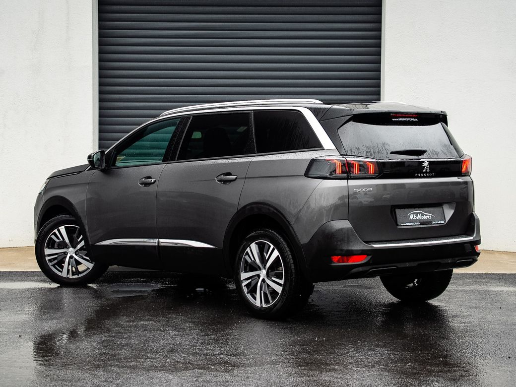2024 Peugeot 5008