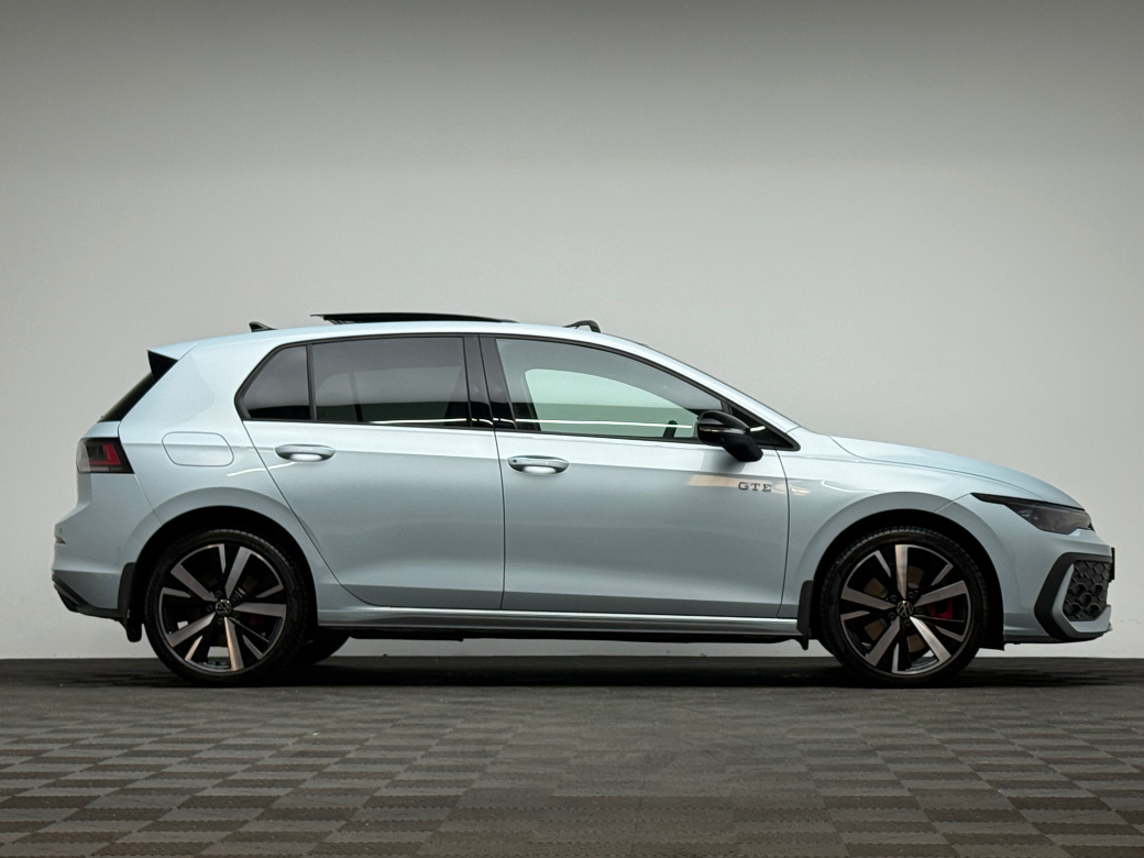 2025 Volkswagen Golf