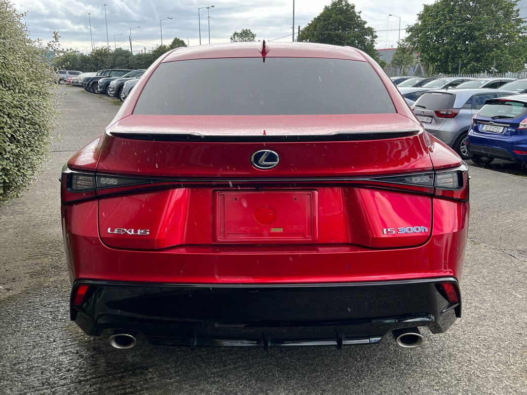 2020 Lexus IS 300h