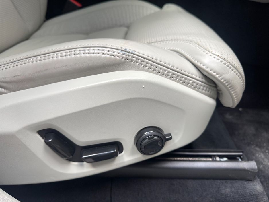 2023 Volvo XC90