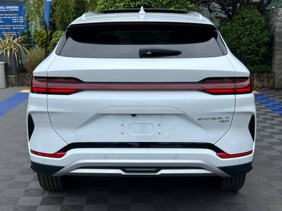 2025 BYD Seal U