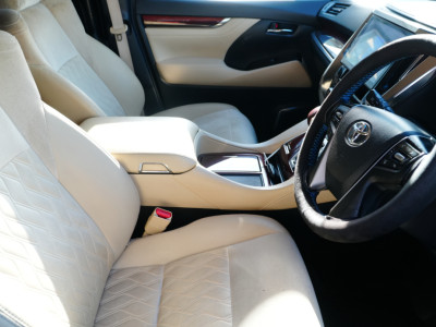 2015 Toyota Alphard