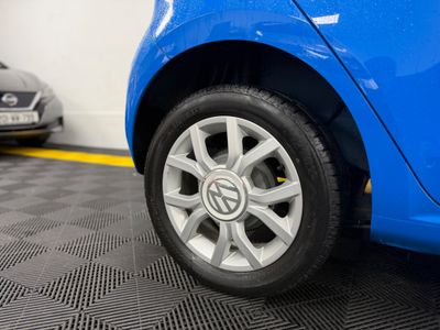 2015 Volkswagen up!