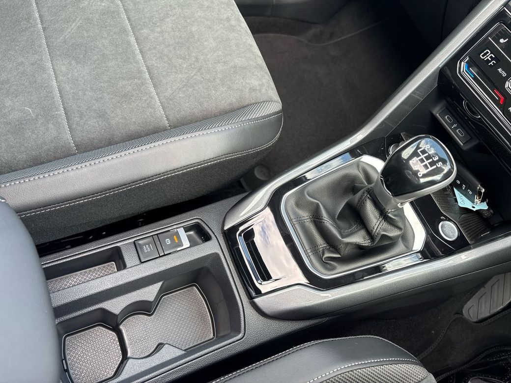 2025 Volkswagen T-Roc