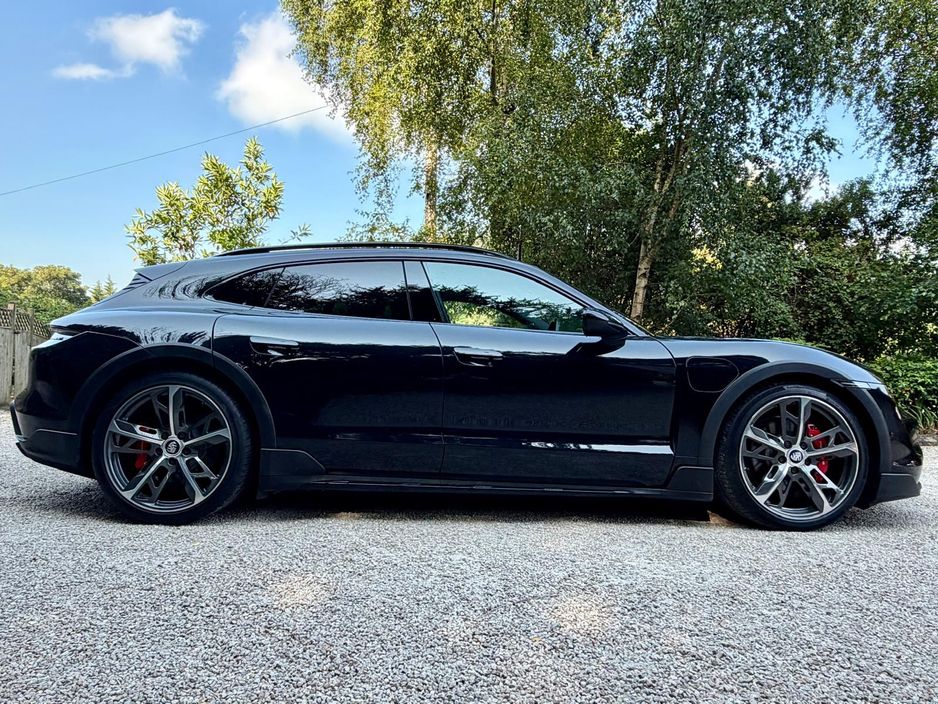 2023 Porsche Taycan