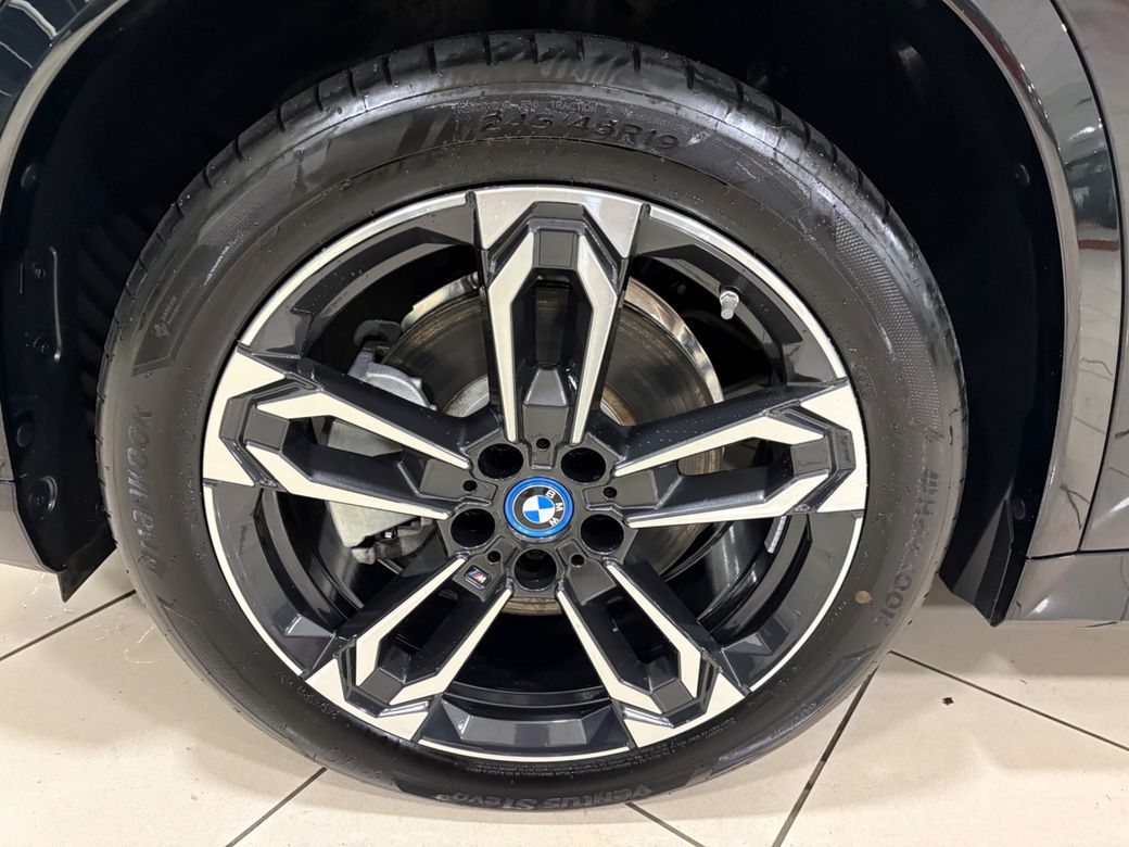 2025 BMW X1
