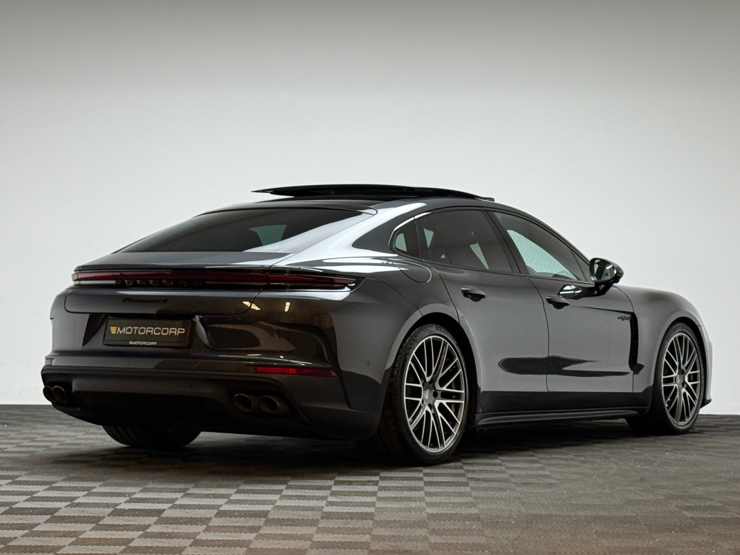 2025 Porsche Panamera