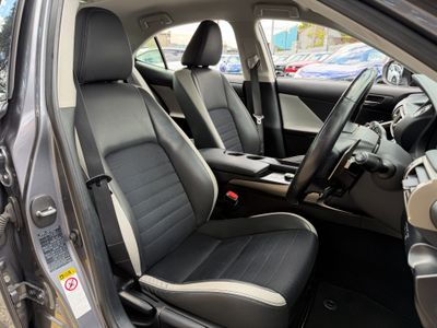 2016 Lexus IS