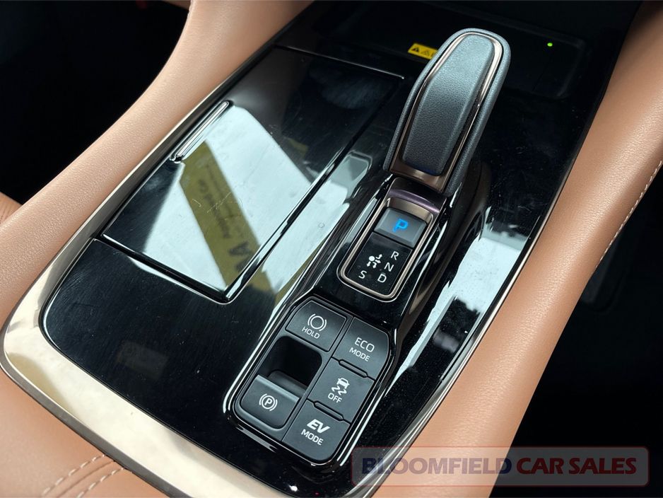 2025 Toyota Alphard