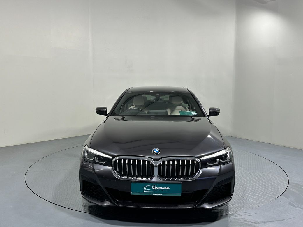 2022 BMW 5 Series