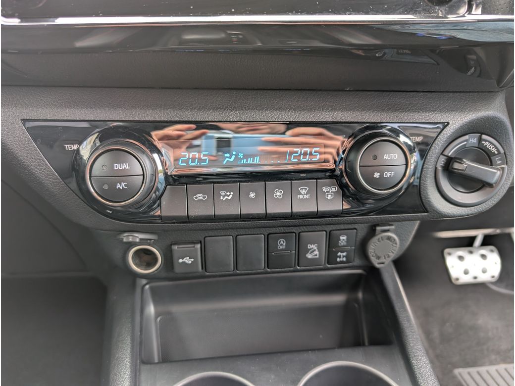 2024 Toyota Hilux