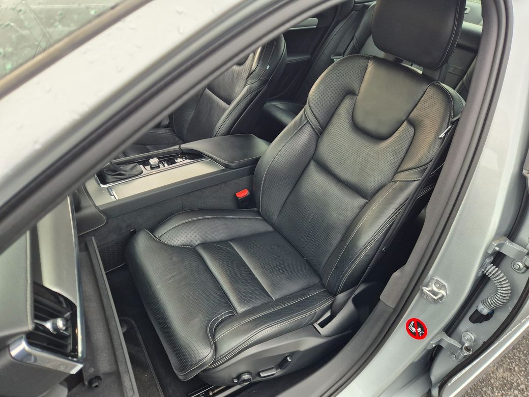 2018 Volvo S90