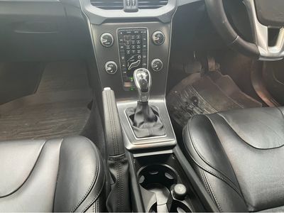 2015 Volvo V40