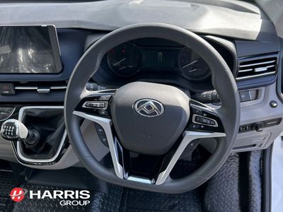 2026 White Maxus Deliver 9