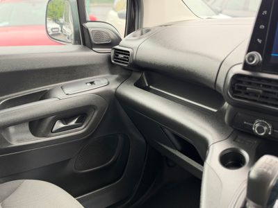 2021 Peugeot Partner