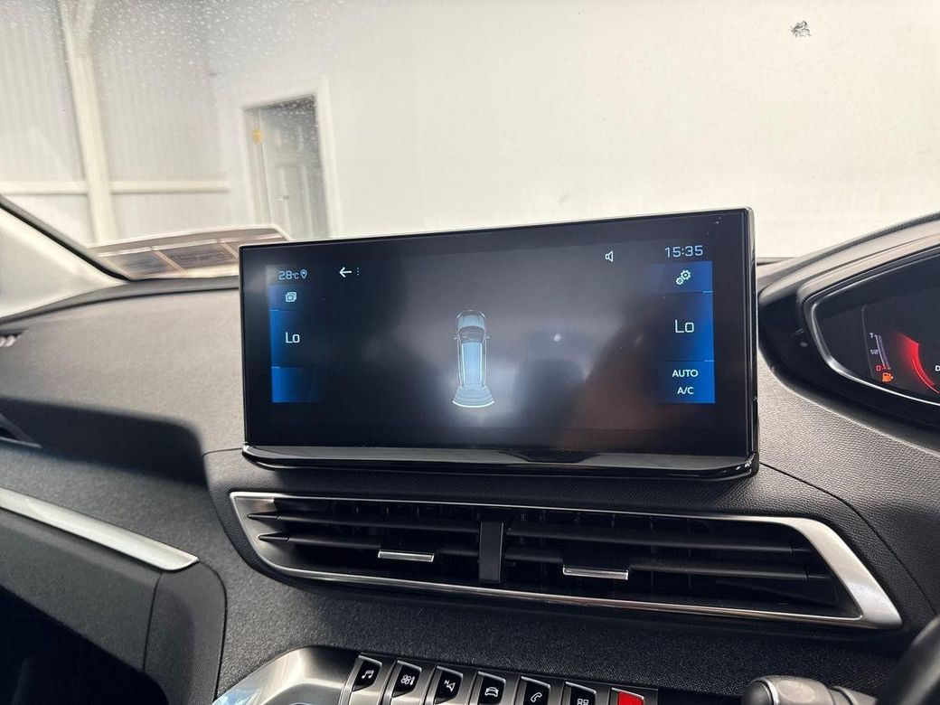 2022 Peugeot 5008