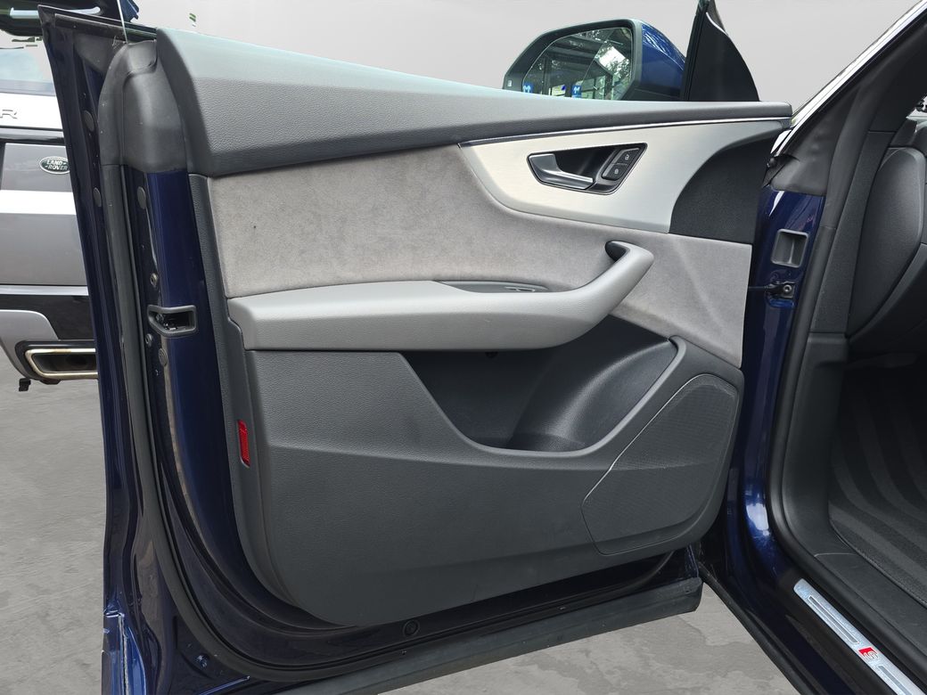 2021 Audi Q8