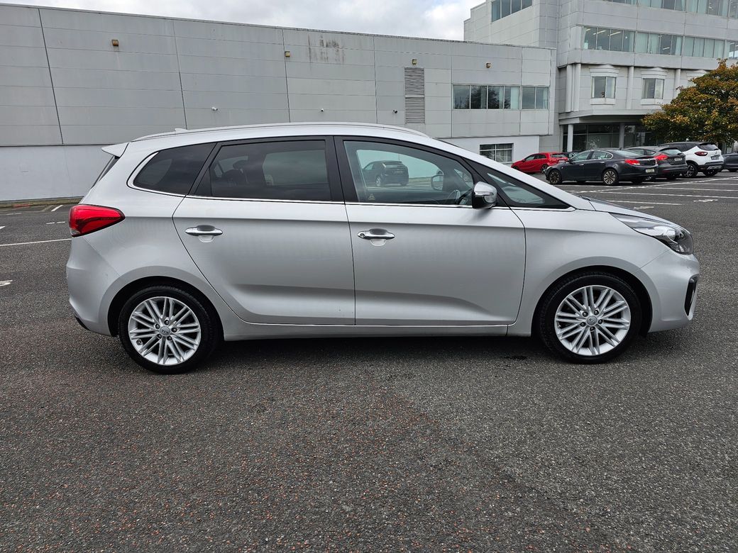 2018 Kia Carens