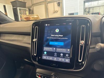 2022 Volvo XC40